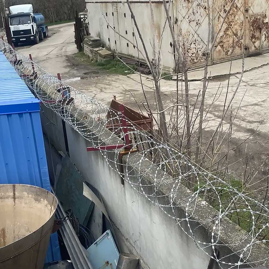 Монтаж охранного ограждения в Керчи